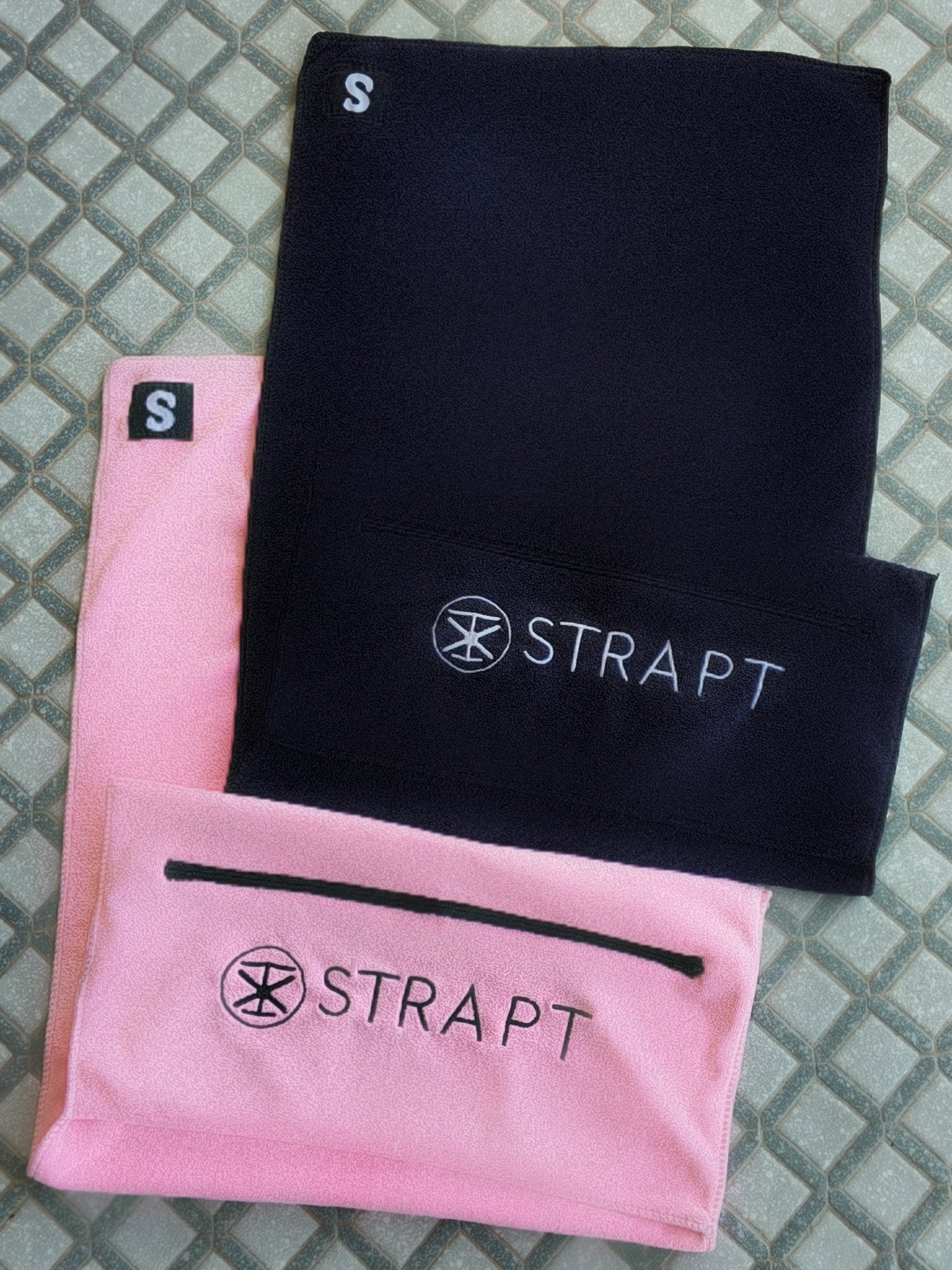 STRAPT Hooded Towel - Pink