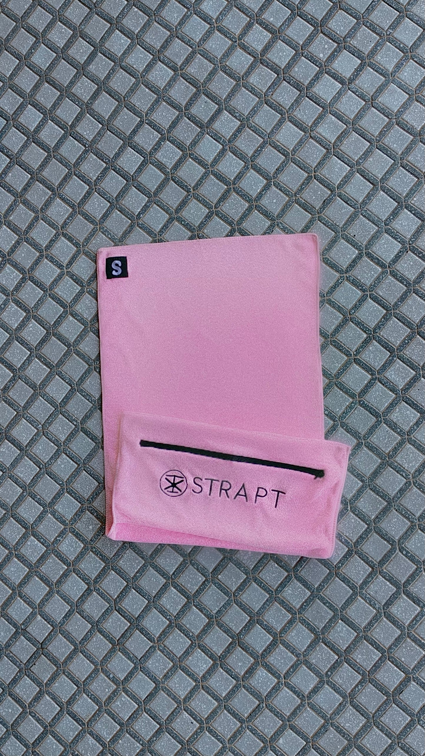 STRAPT Hooded Towel - Pink